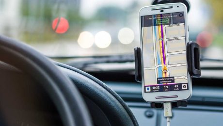 smartphone-car-technology-phone-33488